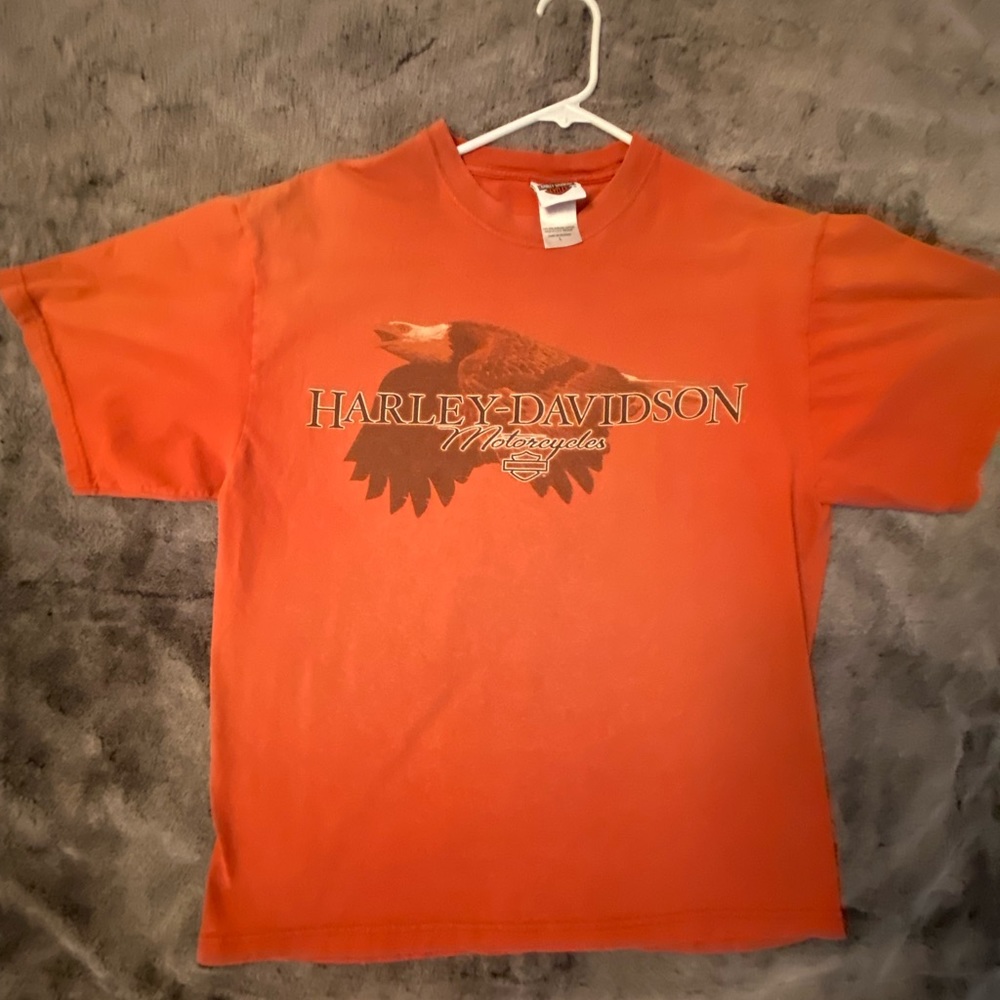 Men’s orange Harley Davidson short sleeve teeshirt.  Large